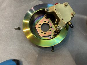 6" hub brake caliper system, torx 30 bolts have Nord-Lock washers
