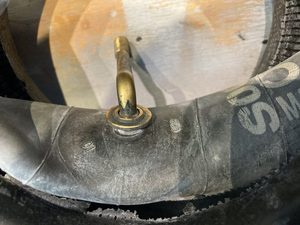 5" hub inner tube came with a stepped washer. There is not much thread to engage with. No way can the washer be located on the outside of the hub.