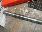 Smooth down front nose gear bolt high points