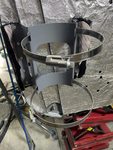 Oil reservoir mounting